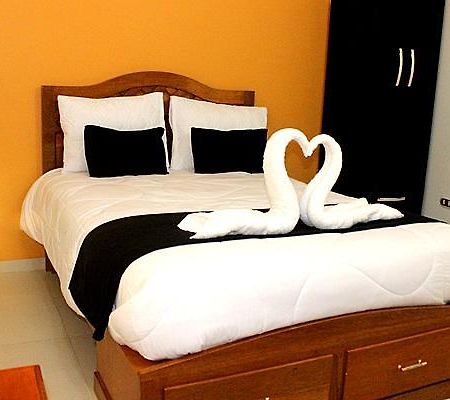 Hostal Universal Huaraz Экстерьер фото