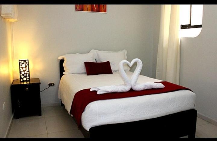 Hostal Universal Huaraz Экстерьер фото